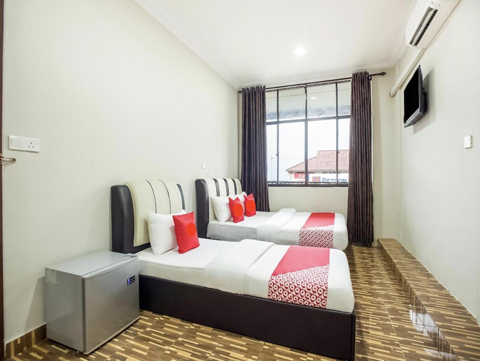 Grand Inn Hotel 仙本那 外观 照片